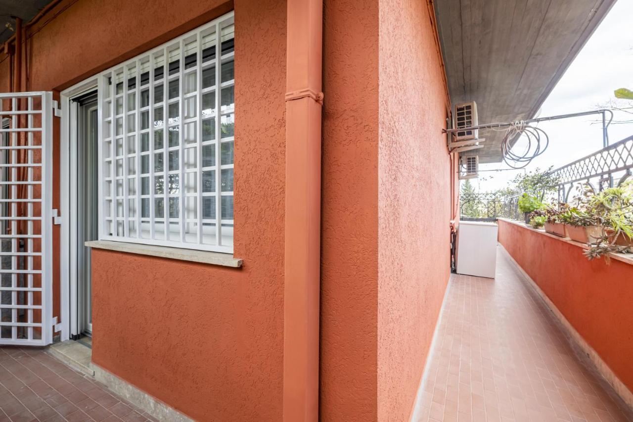 Luminoso Appartamento Con Terrazzo A La Storta Рим Экстерьер фото